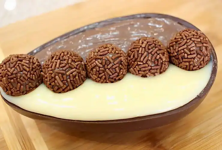 ovo de páscoa de colher