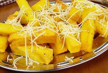 polenta frita com parmesão