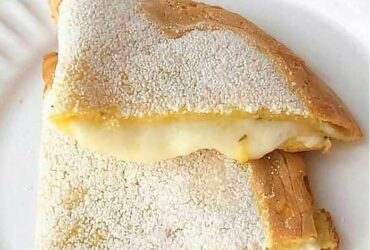 tapiovo de tapioca, ovos e mussarela