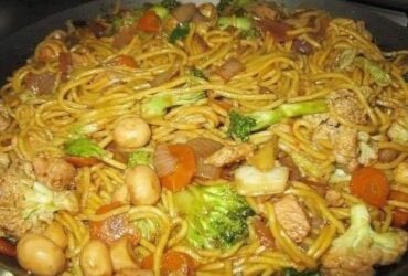 yakisoba caseiro maravilhoso
