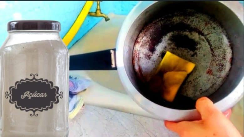 joguei açúcar e saiu todo o queimado olha que dica para limpar panelas queimada