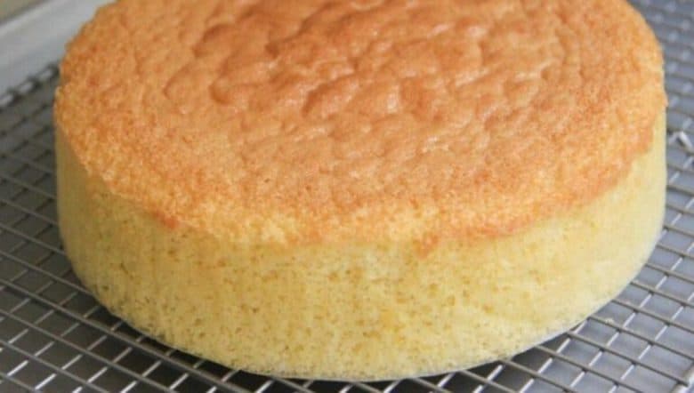 massa caseira de pão ló com 6 ovos