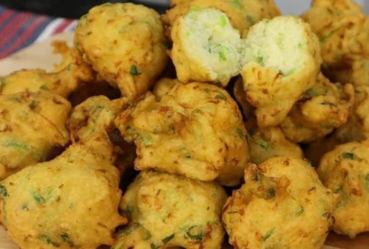 bolinho de chuchu delicioso e fácil de fazer