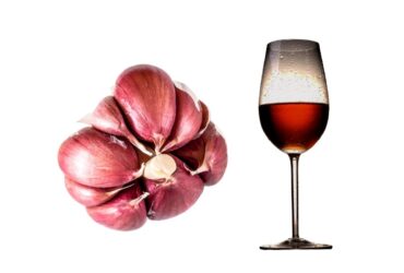 mistura de alho e vinho tinto