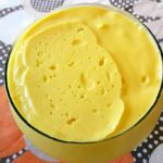 mousse de manga com a fruta