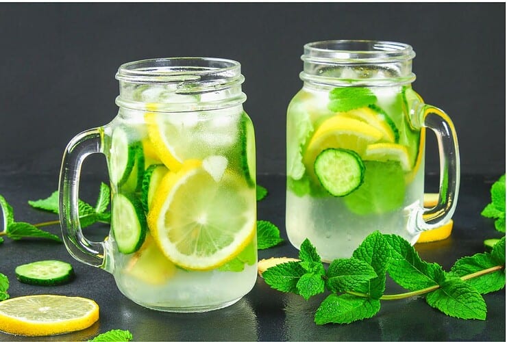 suco de limão e hortelã desintoxica