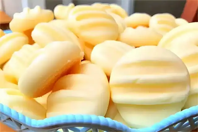 Biscoitinho de leite condensado cremoso para o café da tarde