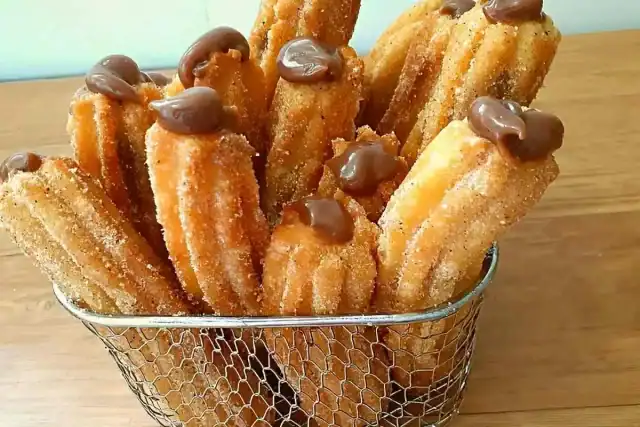 Churros caseiro crocante: receita fácil e deliciosa