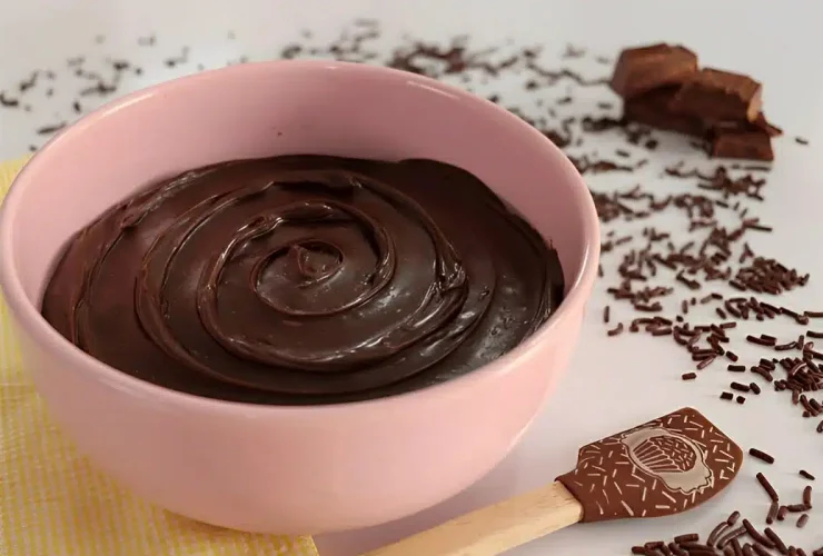 recheio de brigadeiro para bolo