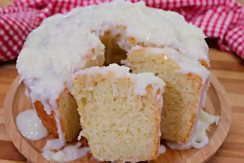 bolo de coco fofinho