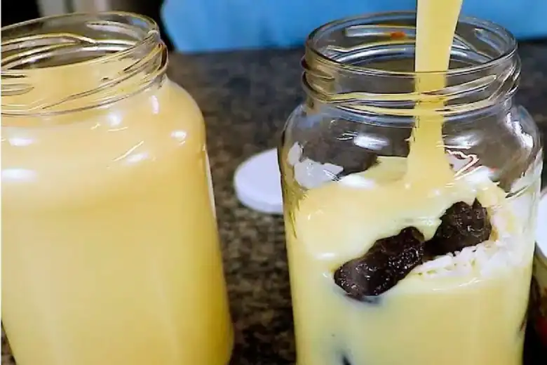 doce de leite com ameixa no pote