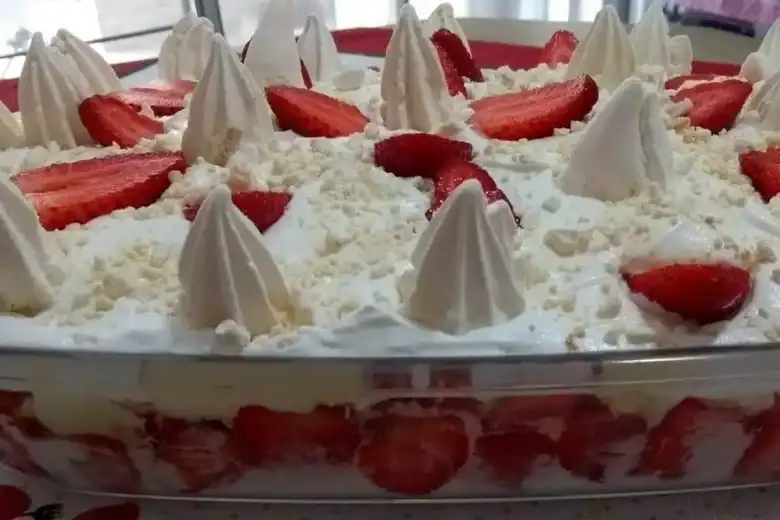 merengue de morango