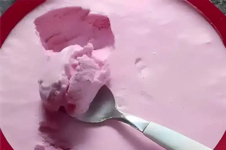 sorvete caseiro de gelatina muito simples