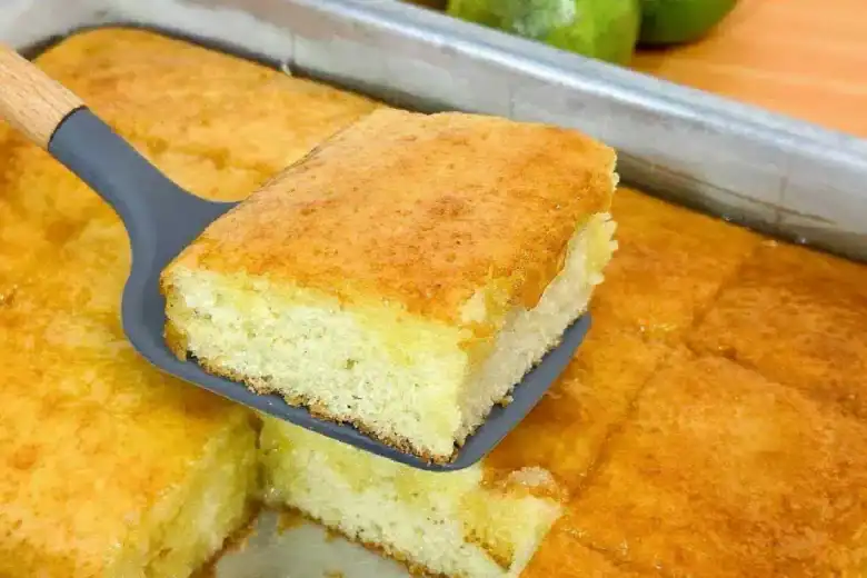 bolo de laranja que dá para servir a família toda