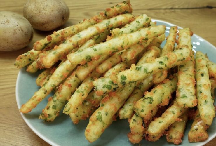 batatas e queijo em casa