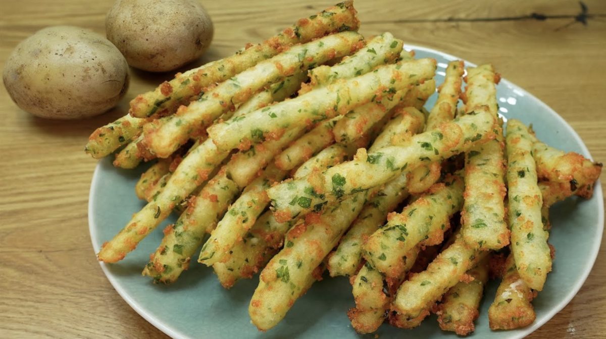 batatas e queijo em casa