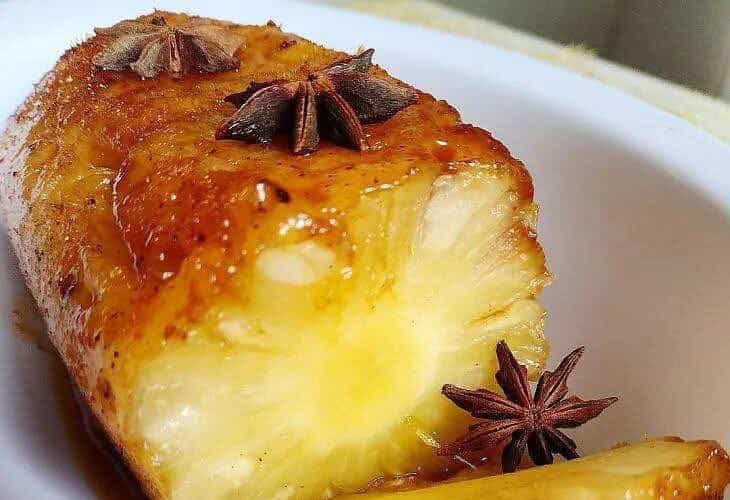 abacaxi assado no forno fácil