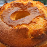 bolo das 6 chávenas de coco e laranja