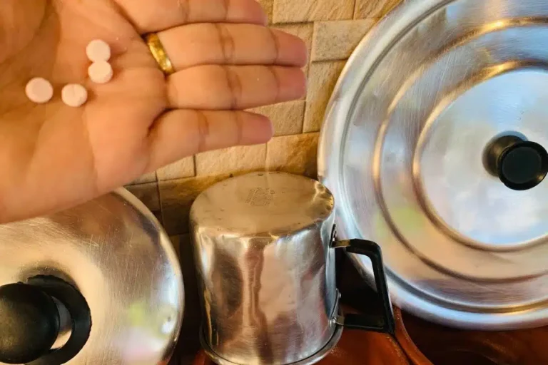como dar brilho em panela de alumínio