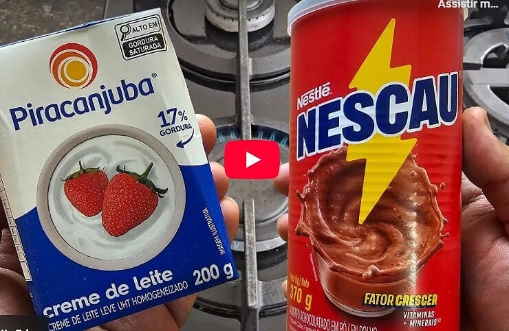 creme de leite em uma delícia de chocolate