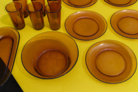 Louças Duralex anos 80: raras, nostalgia e preços de até R$ 50 mil