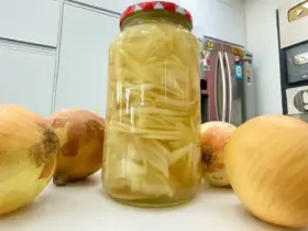 Conserva de cebola simples com 4 ingredientes