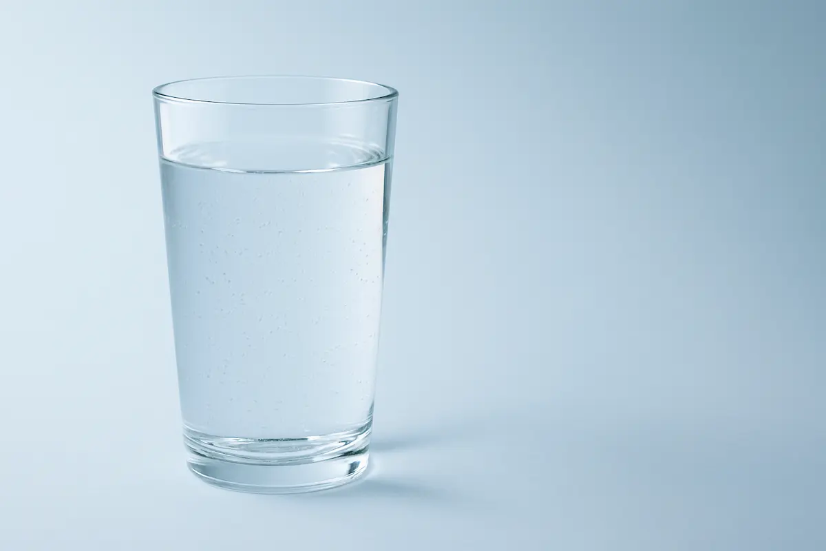 beber 8 copos de água por dia