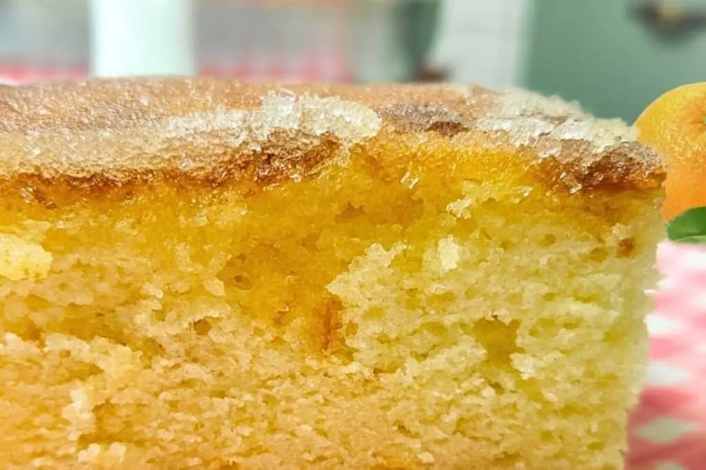 Bolo de laranja com calda