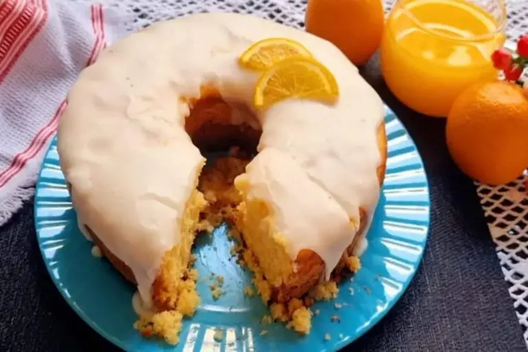 Bolo de laranja com casquinha crocante fica macio e perfumado - Imagem 1