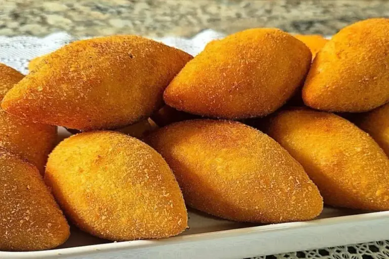 Enroladinho de presunto e queijo fica macio, prático e rende lanche caseiro - Imagem 1