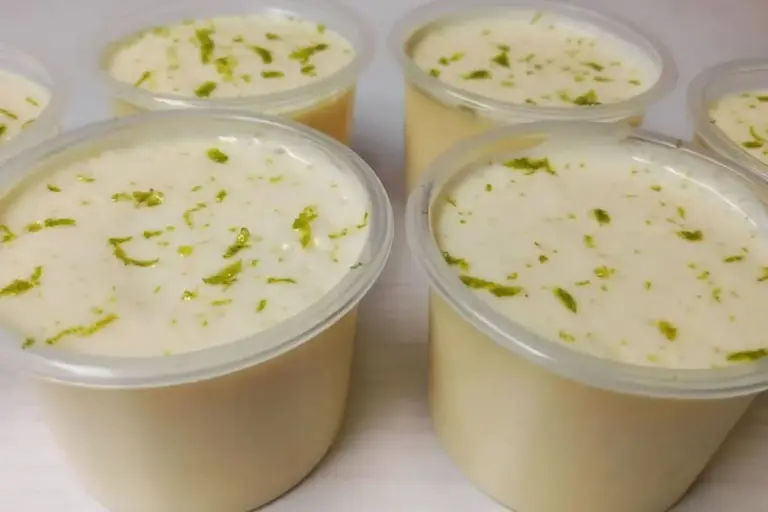 Mousse de limão sem gelatina fica pronta em 5 minutos e leva só 3 ingredientes