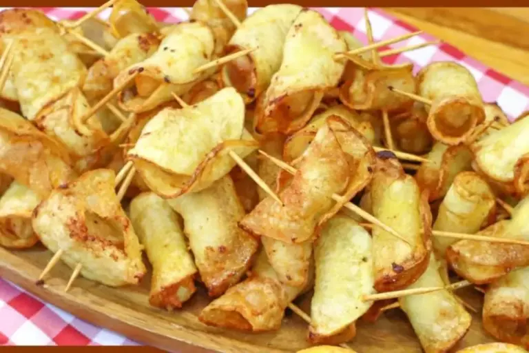 Petisco de frango com batata fica crocante por fora e macio por dentro - Imagem 1