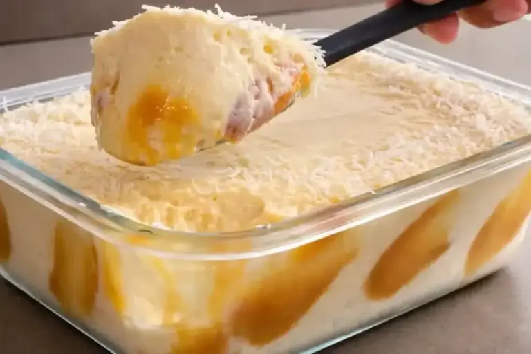 Sobremesa de abacaxi e doce de leite fica pronta no liquidificador sem ir ao fogo