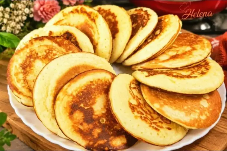 Bolinho tareco de frigideira fica pronto em 5 minutos e é opção fácil para o café da manhã