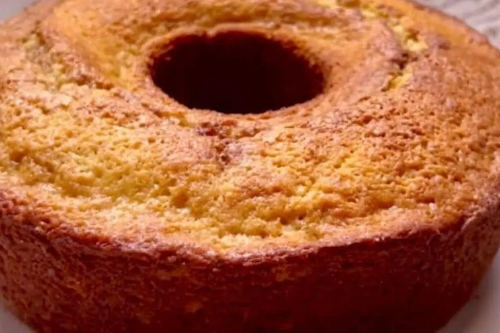 Bolo amanteigado de banana
