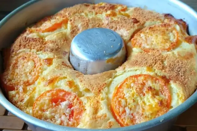 Bolo salgado feito no liquidificador fica fofinho e prático para o dia a dia - Imagem 1