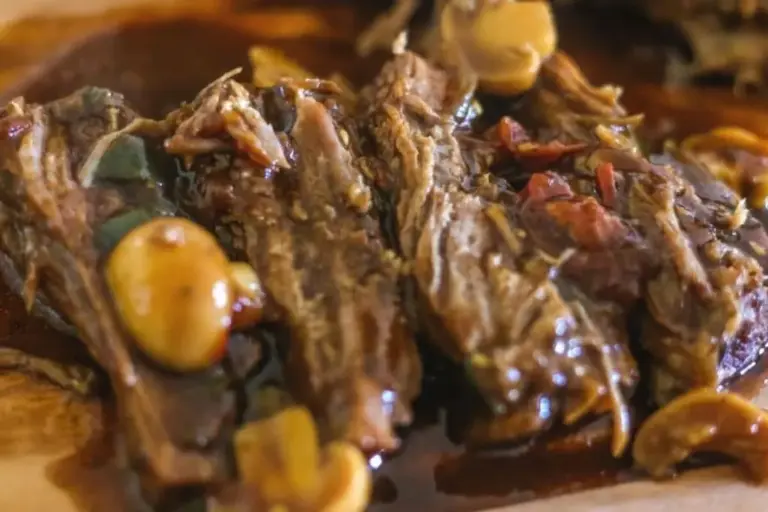 Carne macia de panela com cerveja ganha molho encorpado e preparo na pressão - Imagem 1
