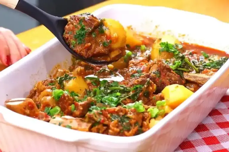Costela com batata na panela de pressão fica macia e suculenta