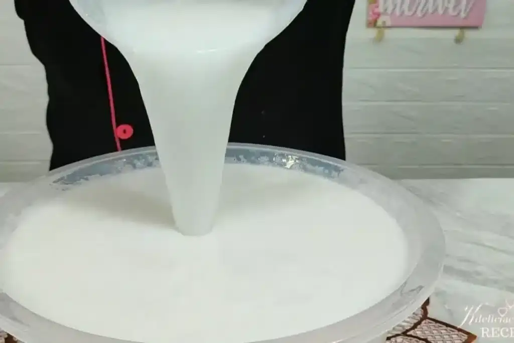 Detergente de coco caseiro rende mais de 5 litros e promete economia - Imagem 1