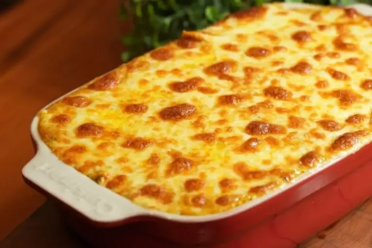 Frango com creme de milho: receita cremosa é opção prática para almoço em família - Imagem 1