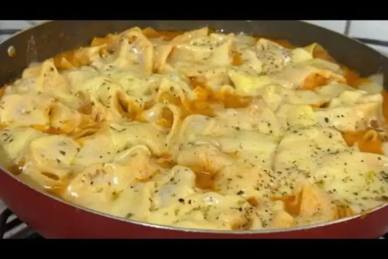 Macarronada cremosa de frigideira com atum fica pronta rápido e rende almoço prático - Imagem 1