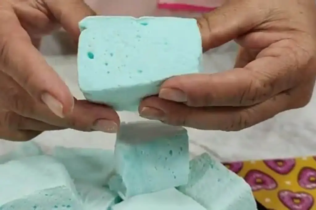 Marshmallow caseiro fica fofinho e leva poucos ingredientes; veja como fazer - Imagem 1