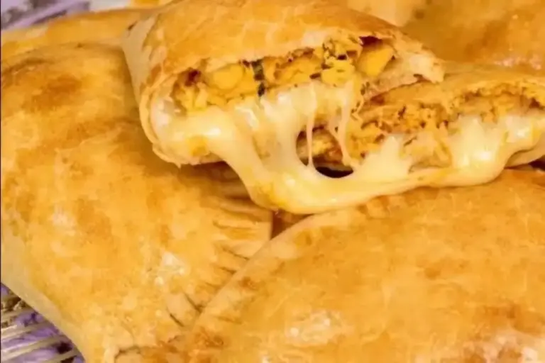 Pastel de forno com massa que derrete na boca vira opção prática para a família - Imagem 1